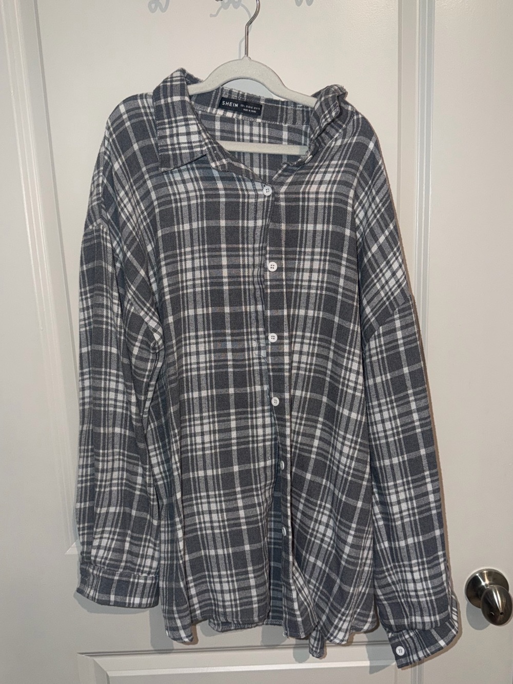Gray & White Plaid Button-Down Shirt